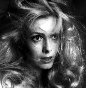 Catherine_Deneuve_6028_122_822lo.jpg