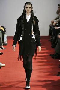 masha_Comme_des_Gar__ons_Fall_2008_Ready_to_Wear.4.jpg