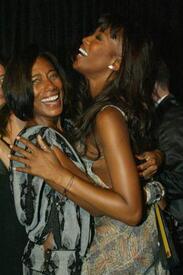 Naomi_Vogue_Party_SP_34.jpg