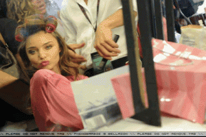 post-1004-0-1446159106-54271_thumb.gif