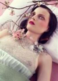 th_Guinevere_van_Seenus_-_A_Bedtime_Story_-_Vogue_IT_01.08_965.jpg