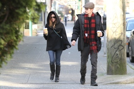 Celebrity-Paradise_Lesley0202_RachelBilson_HaydenChristensen_in_Vancouver_20-02_004.jpg