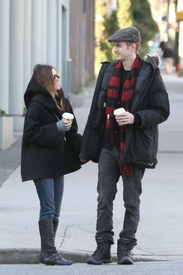 Celebrity-Paradise_Lesley0202_RachelBilson_HaydenChristensen_in_Vancouver_20-02_008.jpg