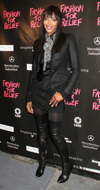 celebrity-paradise.com-The_Elder-Naomi_Campbell_2010-02-12_-_Relief_Haiti_in_New_York_2149.jpg