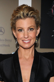 faith_hill_project_runway_tikipeter_celebritycity_011.jpg