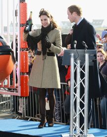 01029_Tikipeter_Kate_Middleton_070_123_520lo.jpg