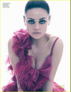 mila_kunis_w_magazine_march_2011_02.jpg