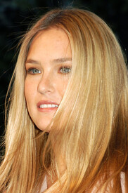 Bar Refaeli Celebrities Attending Lexus Party rKfeQLJyunAl.jpg