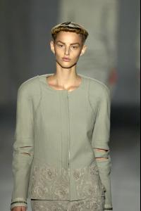 46356_celebrity_city_Dior_Paris_S_S_07_Details_5_123_546lo.jpg