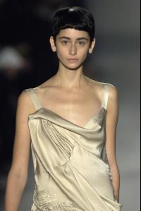 48562_celebrity_city_Dior_Paris_S_S_07_Details_108_123_461lo.jpg