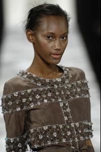 35779_celebrity_city_Bagdley_Mischka_New_York_S_S_07_29_123_563lo.jpg