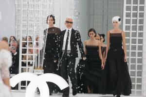 78184_ss05HC_Chanel_22_123_1003lo.jpg