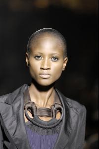 34782_celebrity_city_Lanvin_Paris_S_S_07_Details_39_123_314lo.jpg