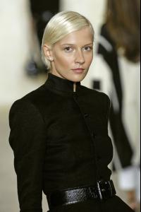 39608_celebrity_city_Ralph_Lauren_NY_Fashion_Show_181_123_379lo.jpg