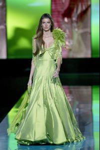 79110_ss05HC_ElieSaab_01_123_764lo.jpg