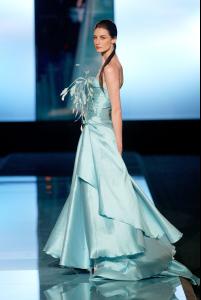 79131_ss05HC_ElieSaab_03_123_1071lo.jpg