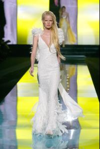 79186_ss05HC_ElieSaab_05_123_1062lo.jpg