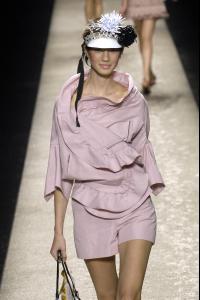 67519_celebrity_city_Sonia_Rykiel_Paris_Fashion_Show_100_123_351lo.jpg