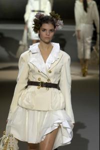 97335_celebrity_city_Louis_Vuitton_Paris_S_S_07_146_123_476lo.jpg