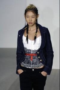 73436_celebrity_city_Miss_Sixty_NY_Fashion_Show_20_123_566lo.jpg