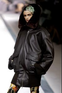 68913_fw2003ctr_JPGaultier__06_122_797lo.jpg