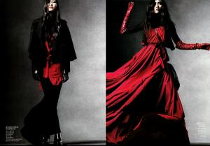 Bonnie_Chen___Hue_Ping_Cheung___Vogue_China_September_2010___5.jpg