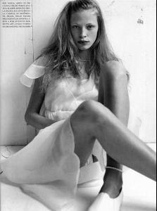 vogue_italia_oct_1997___4_.jpg