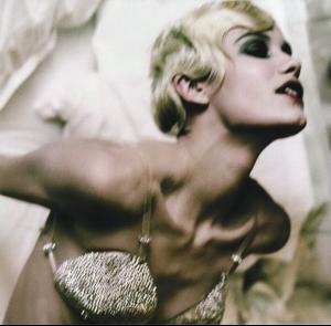 MISS_HARLOW_magazine_Gloss_2004__5_.jpg