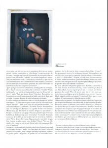 81513_Laetitia_casta_2003_10_Jalouse_Fr_008_122_431lo.jpg