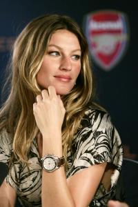 giselebundchen-looking-aside.jpg