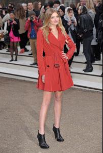 04686_Tikipeter_Lily_Donaldson_Burberry_Feb_21_1_015_123_205lo.jpg