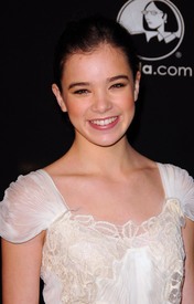 84429_Hailee_Steinfeld_SantaBarbaraInternationalFilmFestival_1_J0001_001_122_508lo.jpg