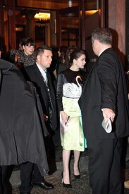 HaileeSteinfeld-Leaving_Borchardt_Restaurant-Berlin-20110210-002.jpg