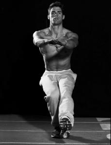 man_arms_out_slightly_squatting_16_evss.jpg