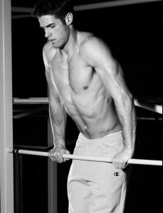 man_leaning_on_bar_13_evss.jpg