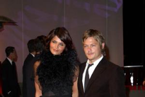 2002 Vanity Fair Oscar Party EmGUAPszbETm.jpg