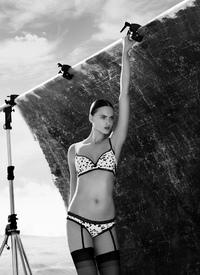 Sarda_Cruise_2011_Lingerie_Ad_Campaign_3.jpg