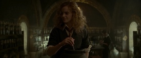 Emma_Watson_HP_HBP_HD_02.jpg