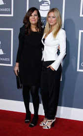 Bar_Refaeli_53rd_Annual_GRAMMY_Awards11.jpg