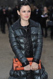 29944_Rachel_Bilson_Burberry_Prorsum_LFW_002_122_546lo.jpg