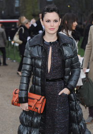 29947_Rachel_Bilson_Burberry_Prorsum_LFW_003_122_383lo.jpg