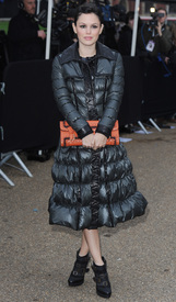 29950_Rachel_Bilson_Burberry_Prorsum_LFW_004_122_25lo.jpg