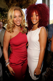 rihanna_grammy_pre_party_001.jpg