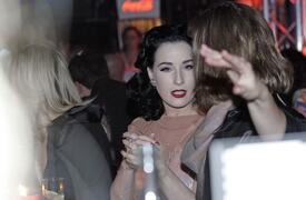 51485_celebrity_paradise.com_TheElder_DitavonTeese2011_01_31_LambertzSchokoNightinKln1_122_39lo.jpg