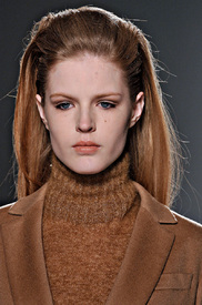 maxmara-rtw-fall2011-details-062_094747635896.jpg