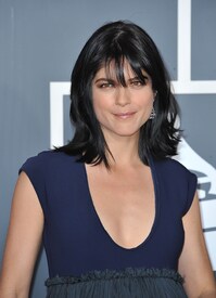 34132_celebrity_paradise.com_TheElder_SelmaBlair2_122_407lo.jpg