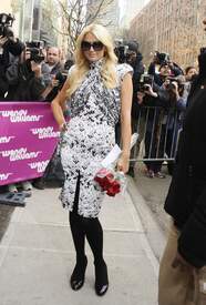 Paris_Hilton_visits_WendyWilliamsShow007.jpg