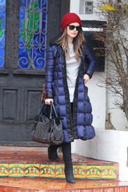 70780_RachelBilson_LeavesherhomewearingabeaniehatandbluequiltedjacketinLosAngelesFeb192011_By_oTTo2_.jpg