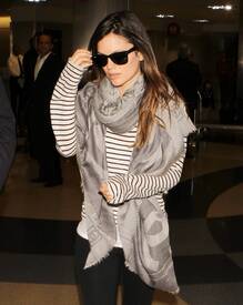 RachelBilsonintightsLAX1sidebuttpicFEB_22_2011HQx2412.JPG
