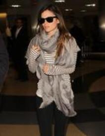 th_RachelBilsonintightsLAX1sidebuttpicFEB_22_2011HQx248.JPG